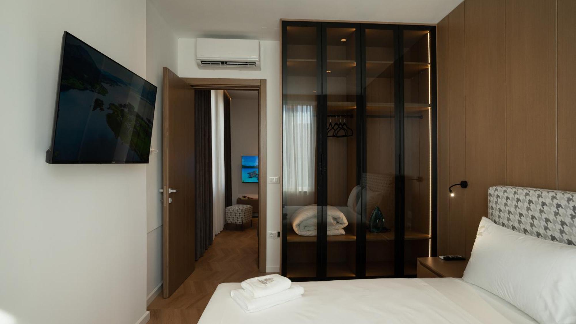 Albani'S Apartment Tirana Extérieur photo