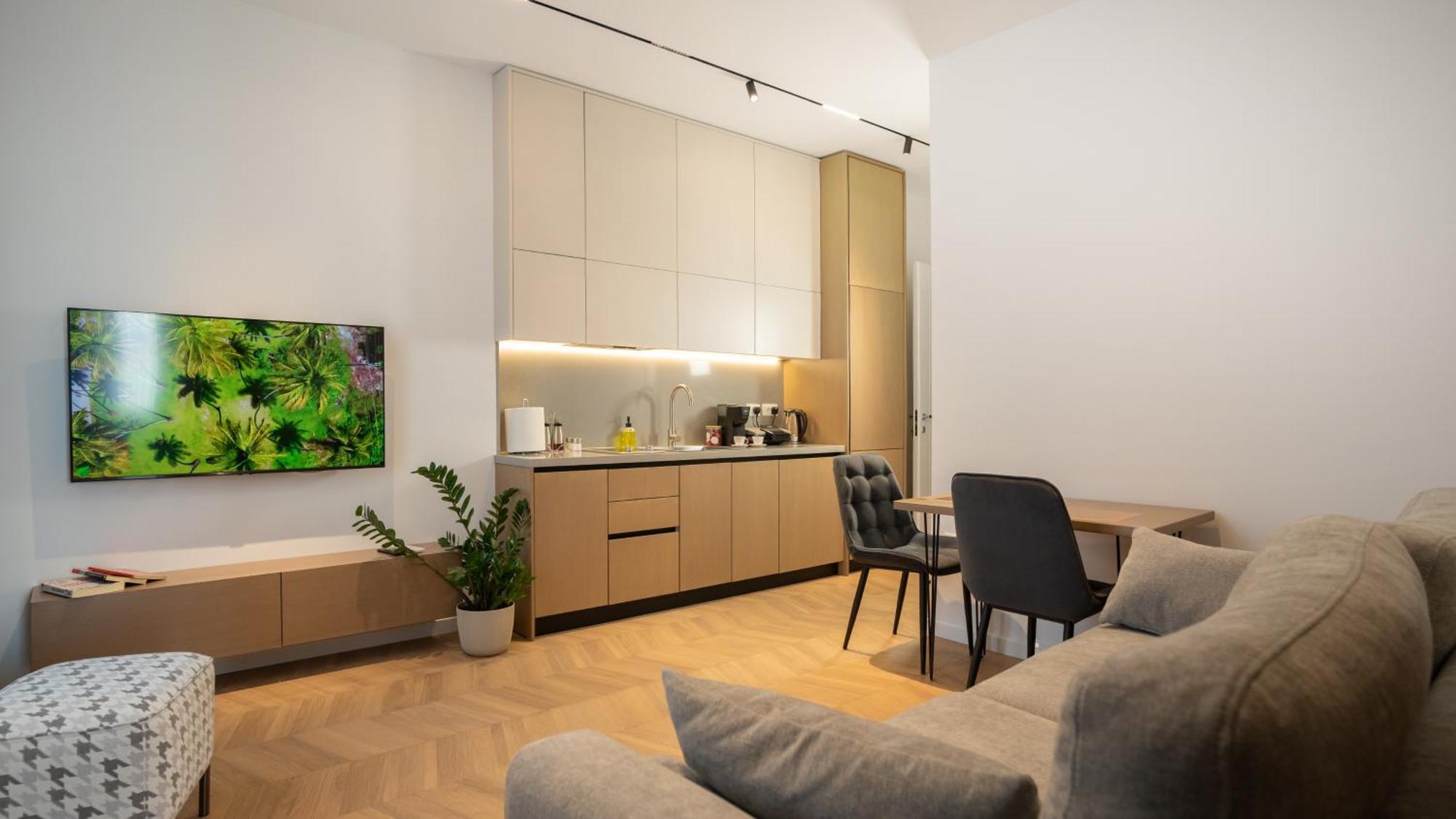 Albani'S Apartment Tirana Extérieur photo